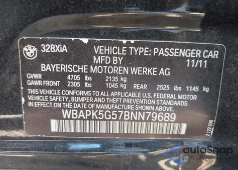 2011 BMW 328 Xi Sulev z USA, uszkodzony, nr VIN WBAPK5G57BNN79689